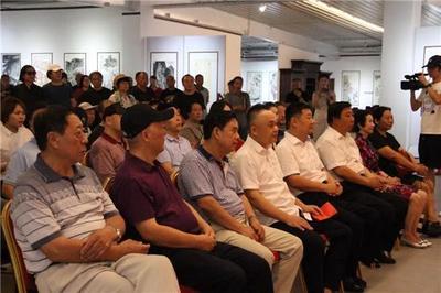 燕房墨詠·盛世歡歌——攀天紅藝術館書畫展啟幕，共繪時代華章